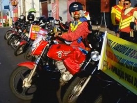 Mototaxistas protestam contra falta de curso de capacitação em Tupã