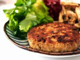Hambúrguer vegetariano é opção para lanche nutritivo e mais saudável