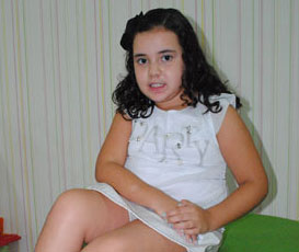 Julia dá show durante ensaio da Planeta Kids