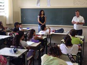Conselheiro Tutelar visita escola para falar aos alunos sobre diferentes assuntos
