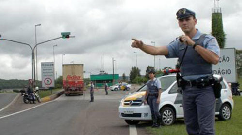 Policiamento será reforçado nas estradas paulistas durante o feriado de 9 de Julho