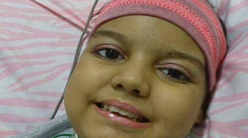 Morre menina que lutava contra tumor no cérebro e fez campanha na web