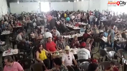 No dia 24 de junho foi realizada no Pavilhão Rezende Barbosa a 4ª Queima do Alho
