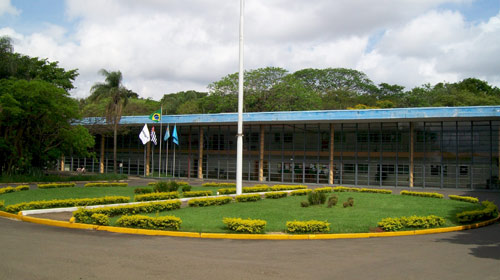 UNESP Assis abre inscrições para Programa Idioma sem Fronteiras