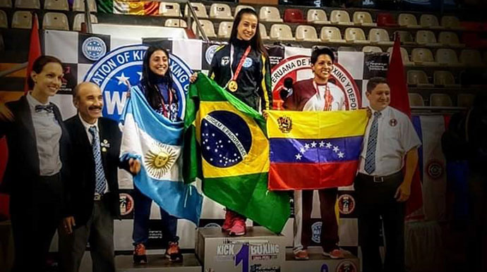 Assisense Mariana Nunes é número 1 do Brasil e 2ª melhor do mundo no Kickboxing