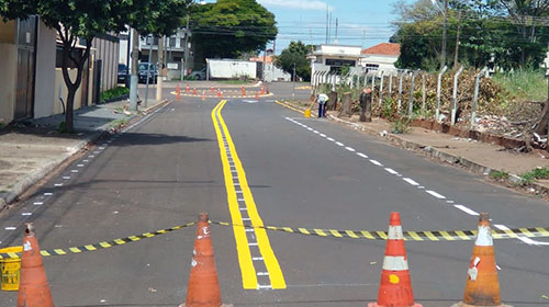 Rua Antônio Silva da Cunha Bueno passa a operar em mão dupla