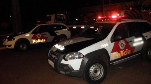 Dois ciganos são detidos por desacato e agressão a PMs em Frutal do Campo