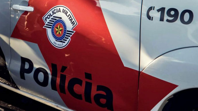 Justiça marca audiência de homem que matou barbeiro e sentou ao lado da vítima para esperar a polícia