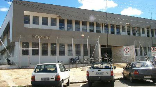 Mulher que matou marido com tiro à queima-roupa cumprirá pena em liberdade