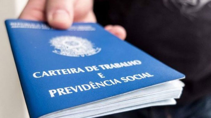 Hengel contrata programador de manutenção em Assis