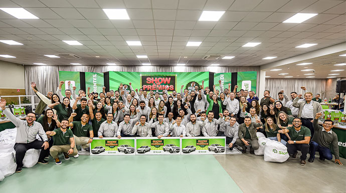 Sicredi premia 2 associados com caminhonetes 0km na promoção Show de Prêmios