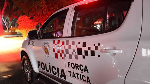 Filho ameaça mãe de morte após discussão por som alto em Marília