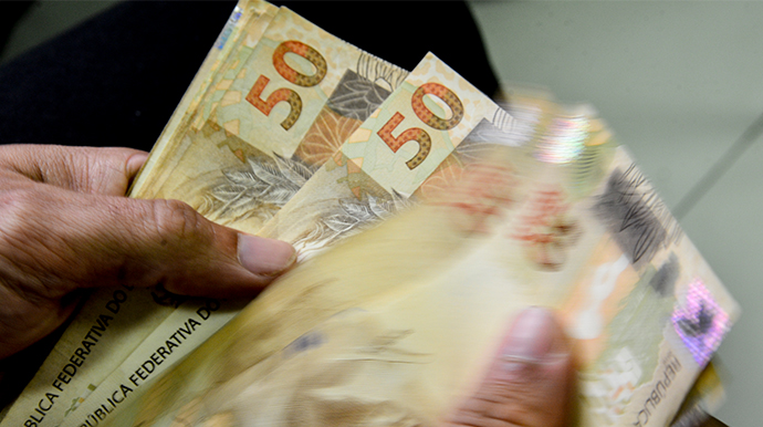 Nova fase do Desenrola Brasil vai parcelar dívidas de até R$ 5 mil e exigirá conta no gov.br