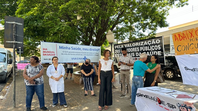 Ato em defesa ao Hospital Regional é realizado em Assis