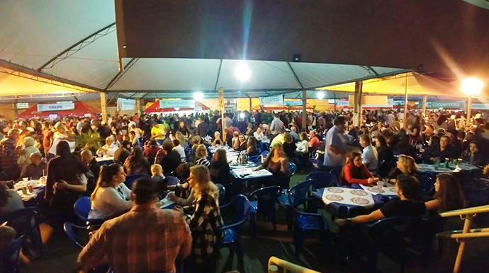 Paróquia Nossa Senhora das Dores realiza tradicional Festa do Milho em Cândido Mota