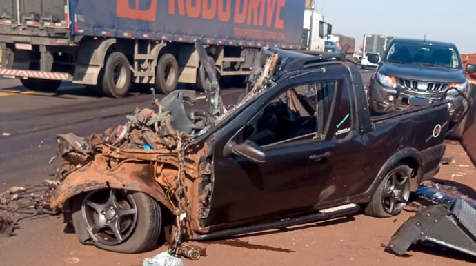 Homem morre após acidente envolvendo três veículos na rodovia em Tarumã
