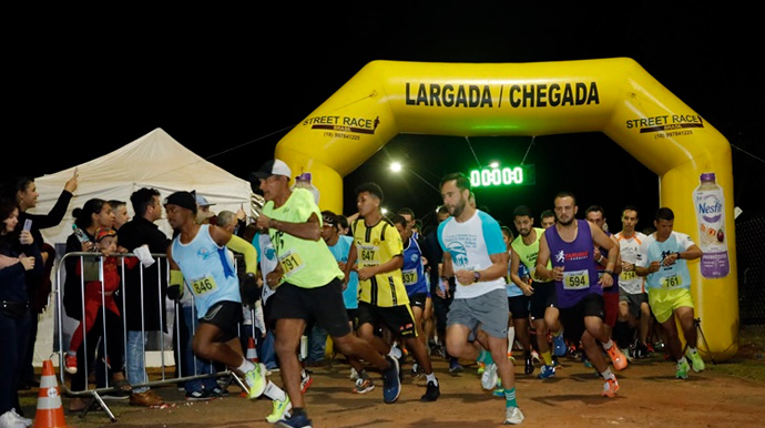1ª Corrida Noturna no Parque das Águas arrecada 500 kg de alimentos