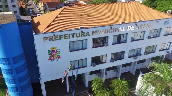 Proposta de reajuste do vale-alimentação da Prefeitura exclui aposentados; veja quem terá direito ao benefício