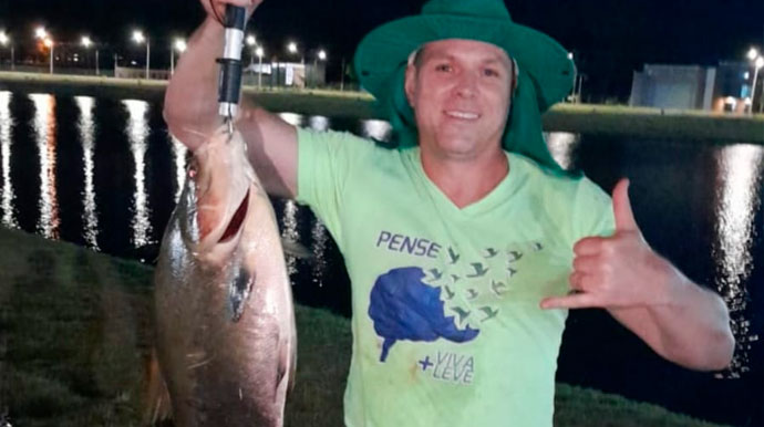Moradores de Assis pescam pacu de 6,5 kg no Parque das Águas