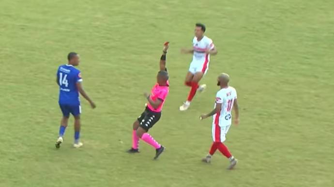 Com expulsão e derrota, Assisense tropeça na segunda rodada da Bezinha Guilherme Nascimento foi expulso aos 33 minutos do 1º tempo - FOTO: Youtube/Federação Paulista de Futebol
