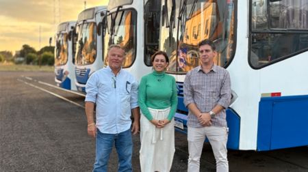Telma Spera, Alexandre Cachorrão e o secretário Leandro Gabrigna