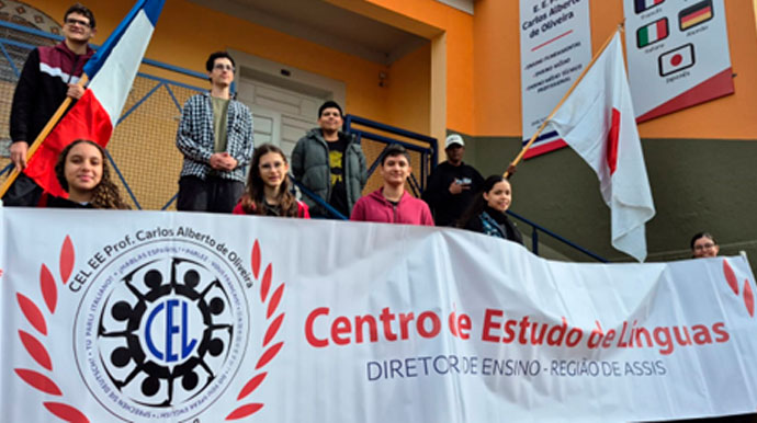 Centro de Estudos de Línguas está com vagas remanescentes para vários idiomas em Assis