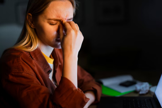 Quando pensar demais vira um problema: Novo estudo explica o conceito de “interferência intelectual”