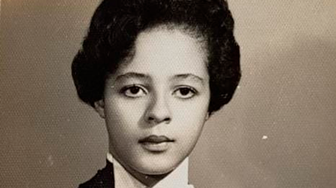 Helenira, ao tempo em que era aluna do Clybas Pinto Ferraz, em Assis - FOTO: Cedida pela família ao Portal AssisCity