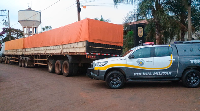 Carga apreendida seria entregue na região de Assis - FOTO: Polícia Militar Rodoviária/Divulgação