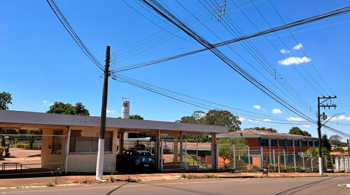 Após denúncias sobre contrato, Prefeitura abandona prédio do antigo IEDA e retira vigilantes O prédio do antigo IEDA fica na Av. Dr. Dória, 260, na Vila Ouro Verde - FOTO: Portal AssisCity