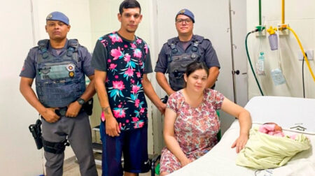 Criança foi salva na manhã deste domingo, dia 12 - FOTO: Polícia Militar