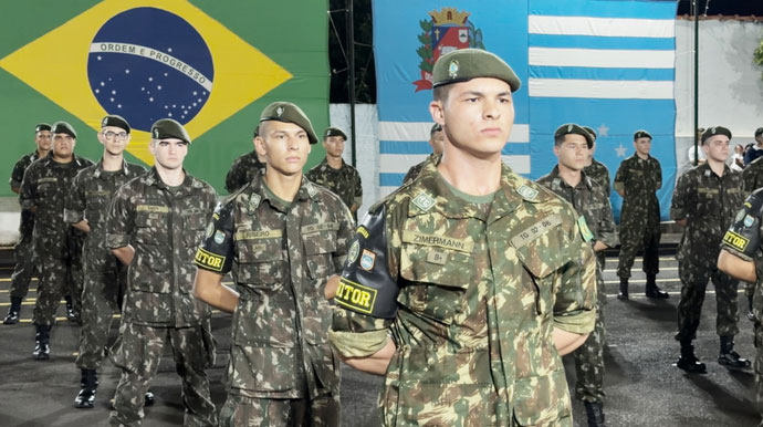 TG de Assis realiza formatura e homenageia atiradores destaques