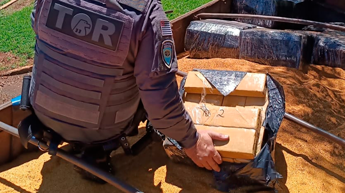 Mais de uma tonelada de maconha foi apreendida - FOTO: Polícia Militar Rodoviária
