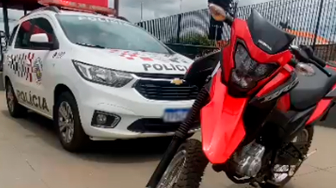 Moto furtada em Cerqueira César é encontrada em Cândido Mota - FOTO: Polícia Militar