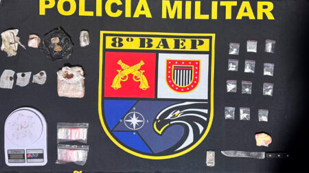 Drogas e demais objetos apreendidos - FOTO: Polícia Militar/BAEP