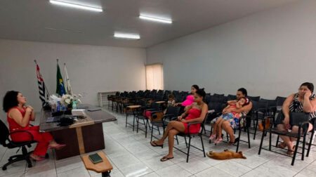 A psicóloga Giovana Lima, pontua que a mulher também precisa ter seu espaço e fazer o que gosta, como ir à academia e ter um círculo de amigas. Isso ajuda a lembrar quem ela é. Foto: Giovana Lima