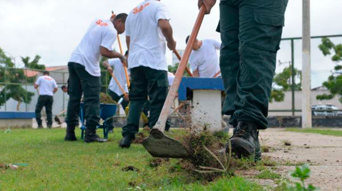 377 dos 1.439 detentos de Assis trabalham em empresas e prefeituras da região FOTO: Ascom/PMCE
