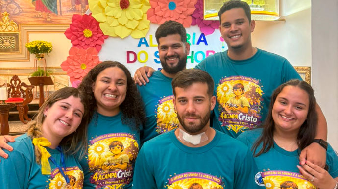 Peão ferido durante montaria recebe alta e se recupera em casa João Gabriel segue em recuperação ao lado da família e amigos. Foto: Arquivo pessoal
