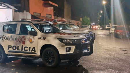 Fiscalização foi realizada em conjunto com a Vigilância Sanitária - FOTO: PM/Divulgação