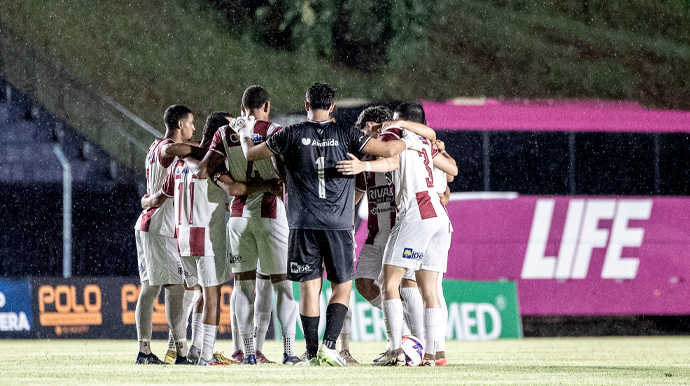 VOCEM perde no Tonicão, segue sem vencer e cai para 14º lugar na Série A4 Esquadrão ainda não venceu no campeonato - FOTO: Parrilha fotoesporte