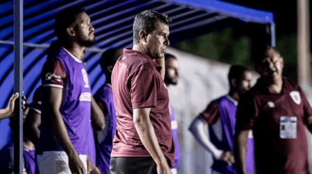 Técnico Luciano Baiano tem elenco completo para jogo contra o Barretos - FOTO: Rodrigo Parrilha