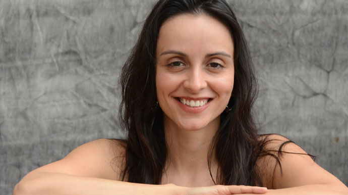 UNESP Assis recebe premiada escritora Aline Bei em evento especial no Mês da Mulher
