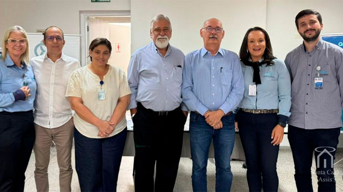Santa Casa de Assis participa de reunião da Fehosp e acompanha discussões estratégicas para o fortalecimento das Instituições