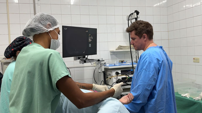 Médico da Santa Casa de Palmital alerta para casos de câncer de intestino e fala da importância de exames preventivos