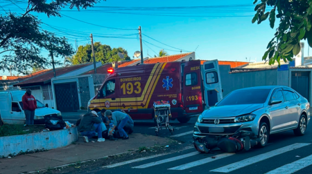 Acidente aconteceu no início da manhã desta terça-feira, dia 2 - FOTO: Enviada ao Portal AssisCity