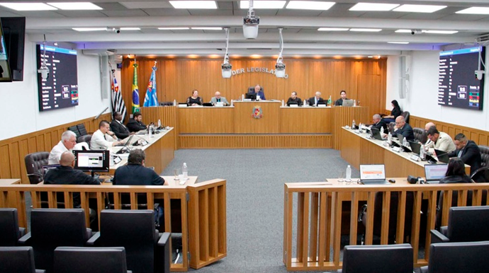 Projeto que inclui os ADIs no quadro de servidores aptos a receber a Gratificação por Exercício de Função Técnica será votado nesta segunda-feira, dia 15 - FOTO: Câmara Municipal/Divulgação